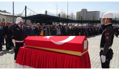Emniyet Teşkilatının Acı Günü: Komiser Özay Elazığ’a Uğurlandı