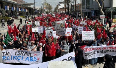 Malatya Sokakları Gazze İçin Ayakta: Kefenli Bebekler Vicdanları Kanattı