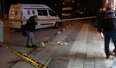 Selçuklu Mahallesi'nde Bıçaklar Konuştu: Gençlerin Tartışması Kanla Bitti