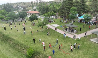 Beydağı Tabiat Parkı’nda Uçurtma Coşkusu! Çocukların Yüzü Güldü!