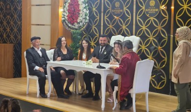 Simetrik Tarihte Evet Diyenler Nikah Salonlarını Doldurdu