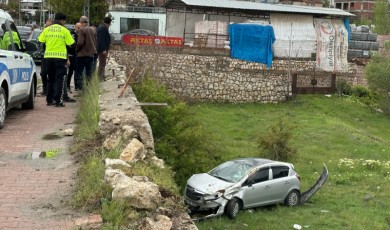 Tecde’de Bahçeye Uçan Otomobilde Can Pazarı!