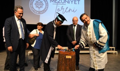 Turgut Özal Üniversitesi’nde Kep Attılar, Hayata Yelken Açtılar!