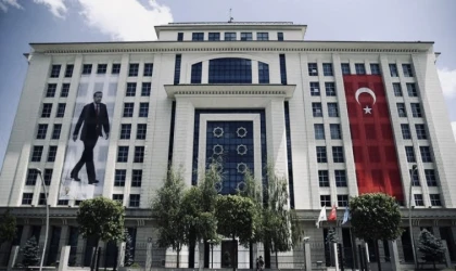 AK Parti Genel Merkezi’nden Sami Er’e Uyarı: “Beceriksizliği Demagojiyle Örtme!”