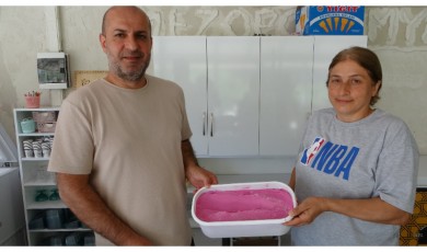 Arapgir’in Mor Reyhanı Bu Kez Dondurma Oldu