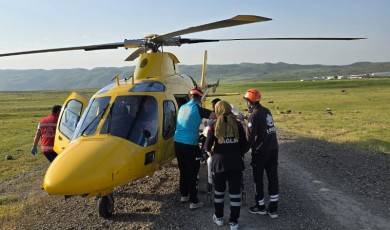 Bingöl’de Devrilen Otobüste Ağır Yaralanan Yolcu Malatya’ya Sevk Edildi