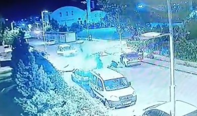 Çilesiz Mahallesi'nde Feci Kaza: Motosiklet Otomobilin Altına Girdi