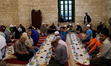 Peygamber’in ‘En Faziletli Oruç’ Dediği Ay Başladı: Şimdi Ne Yapmalı?