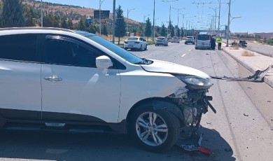 Suçatı ve Kanyon Caddesi’nde Kaza: 2 Yaralı