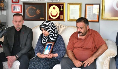 Fuat Bozkurt’un Ailesine Ziyaret: “Şehidimizi Asla Unutmayacağız”