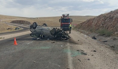 Kayseri–Malatya Karayolunda Feci Kaza: Otomobil Devrildi, 5 Kişi Yaralandı