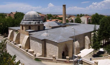 MALATYA’DA YENİ HAFTANIN İLK SECDESİ 03.15’TE!