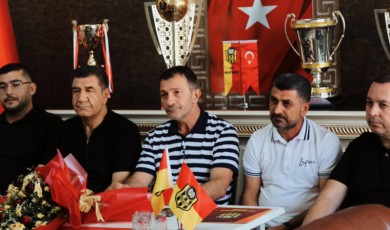 Malatyaspor’da İmza Töreni: Cafer Aydın Resmen Takımın Başında