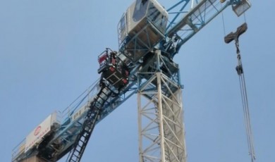 Şantiyede Panik! Operatör 30 Metrede Baygınlık Geçirdi