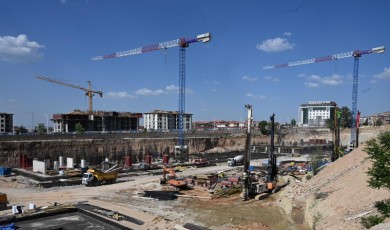 Vali Yavuz’dan Yatırım İncelemesi: 1.004 Araçlık Otopark, 3 Otel ve Daha Fazlası
