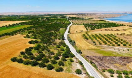 Yol Yapmak Bir Lütuf Değil, Görevdir