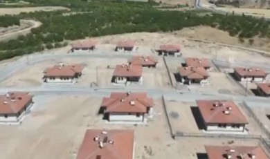 Akçadağ’da 152 Yeni Konut Sahipleriyle Buluştu