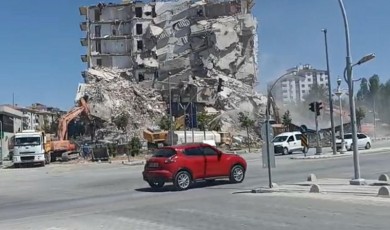 Fahri Kayahan’da Yıkım Var Ama Önlem Yok