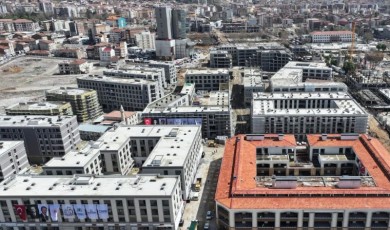 Kodamanlar Yerini Korurken Esnafa Hücre Mi Düşüyor? Yeni Çarşıya Hücre Diyenlere Vali Yavuz’dan Yanıt Geldi!