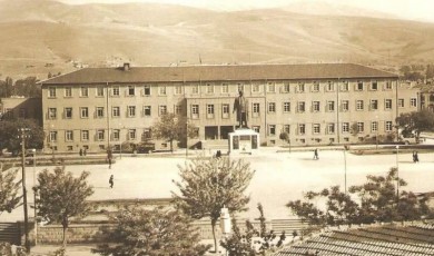 Suat GÜLŞEN / Bir Başka Şehrin Sevdası (2.bölüm)