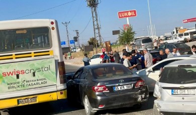 Yolcu Otobüsünün Freni Tutmadı: Trafik Felç Oldu