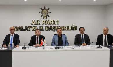 AK Parti Eylül Grup Toplantısı Gerçekleştirildi: Gündem Malatya Hizmeti