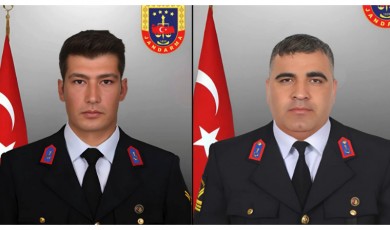 Ankara-Niğde Otoyolunda Askeri Araca Minibüs Çarptı: Şehitlerimiz Var