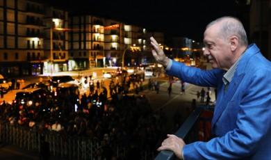 Erdoğan'dan Balkon Selamı: Malatyalılarla Duygusal Buluşma