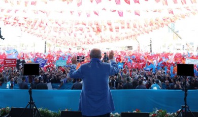 Mehmet Ali KÖROĞLU / Malatya'da Reis'in Gölgesinde Bir Miting!