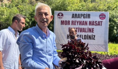Mor Reyhan’ın Büyüsü Arapgir’i Sardı: Hasat Bayram Gibi Kutlandı!