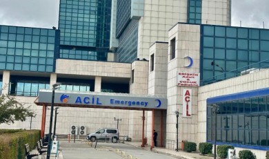 Sağlık Camiası Yasta: 28 Yaşındaki Hemşire Serpil Yavuz Konteynerde İntihar Etti