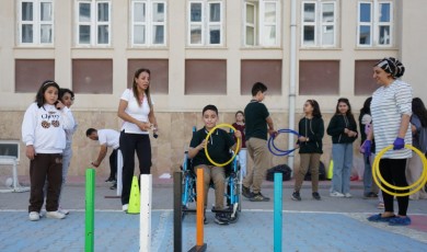 Sporu Sevdirmek İçin Okul Bahçelerine Etkinlik Kuruldu
