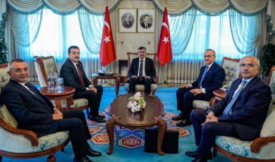 Cumartesi Yoklardı, Bugün Gittiler: Murat Çetin’in Eleştirisi Sonrası Malatya Protokolü Sahada!