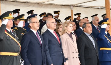 Cumhuriyet’in 102. Yılı Malatya’da Yağmura Rağmen Kutlandı