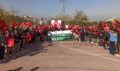 Cumhuriyetin 102. Yılına 102 Fidan: Malatya'dan "Türkiye Yüzyılı"na Yeşil Nefes!