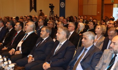 Depremin Gölgesinde Ekonomi Masaya Yatırıldı