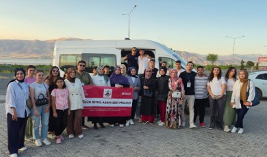 Malatya’da Gençlere Afet Sonrası Moral: "Gücün Ritim'i, Asrın Sesi" Etkinlikleri Devam Ediyor