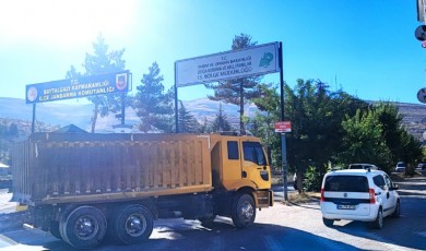 Malatya’da Hafriyat Kamyonu Motosikletle Çarpıştı: Sürücü Yaralandı