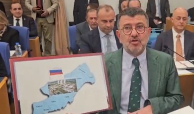 Ağbaba'dan Bakanlığa Eleştiri: "20 Milyar Dolarlık Yatırıma 35.5 Milyar Doları Baba Oğula Vermez!"