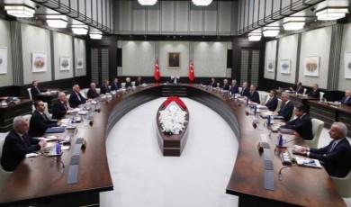 Beştepe'de Gözler O Toplantıda: Erdoğan, Ateşkes ve Terörle Mücadeleyi Masaya Yatırıyor