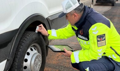 Doğanşehir'de Kış Lastiği Uygulaması Başladı: 3 Sürücüye Ceza