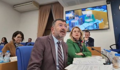 Veli Ağbaba: 3 Yıldır Eşya Yardımı Alamayan Depremzedeler Zor Durumda!