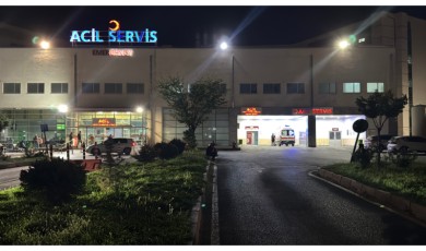 Viraj Kavşağında Korkutan Anlar: 1 Kişi Yaralandı