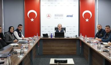 AFAD'da 11 İl İçin Kritik Deprem Toplantısı: Konut Teslim Ve Güçlendirme Süreçleri Masaya Yatırıldı