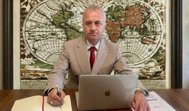 Ahmet Özköse'den Malatya Futboluna Çağrı: "Günü Kurtarmayı Bırakıp Geleceği İnşa Edin!"