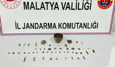Doğanşehir'de Tarihi Eser Operasyonu: Jandarma Kaçakçılara Geçit Vermedi