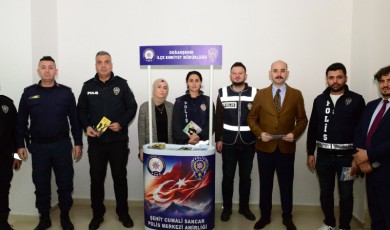 Doğanşehirli Üniversite Öğrencilerine Siber Ve Narkotik Tuzaklara Karşı Hayati Uyarılar