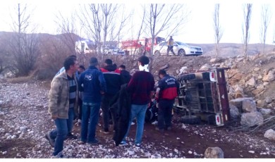 Erkenek Mahallesi’nde Pat Pat Kazası: 3 Yaralı Var