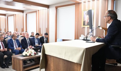 Mahallelerin Nabzı Tutuldu: Vali Yavuz, 26 Muhtarın Taleplerini Tek Tek Dinledi