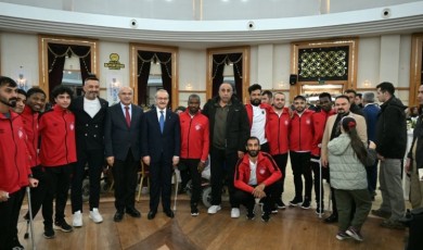 Memur Oldular, Şampiyon Oldular: Büyükşehir Belediyesi’nden Engelli Bireylere Eğitim, Spor ve İstihdam Desteği